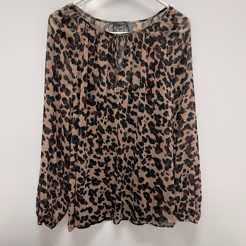 NYDJ Animal Print Pleated Henley‎ Blouse Popover 2X - Picture 2 of 13